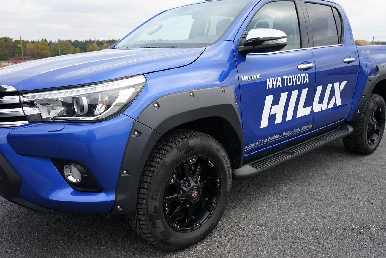 Toyota Hilux 2016-2019 (Revo) Wheel Arch Extensions - Rivet Style - EGR