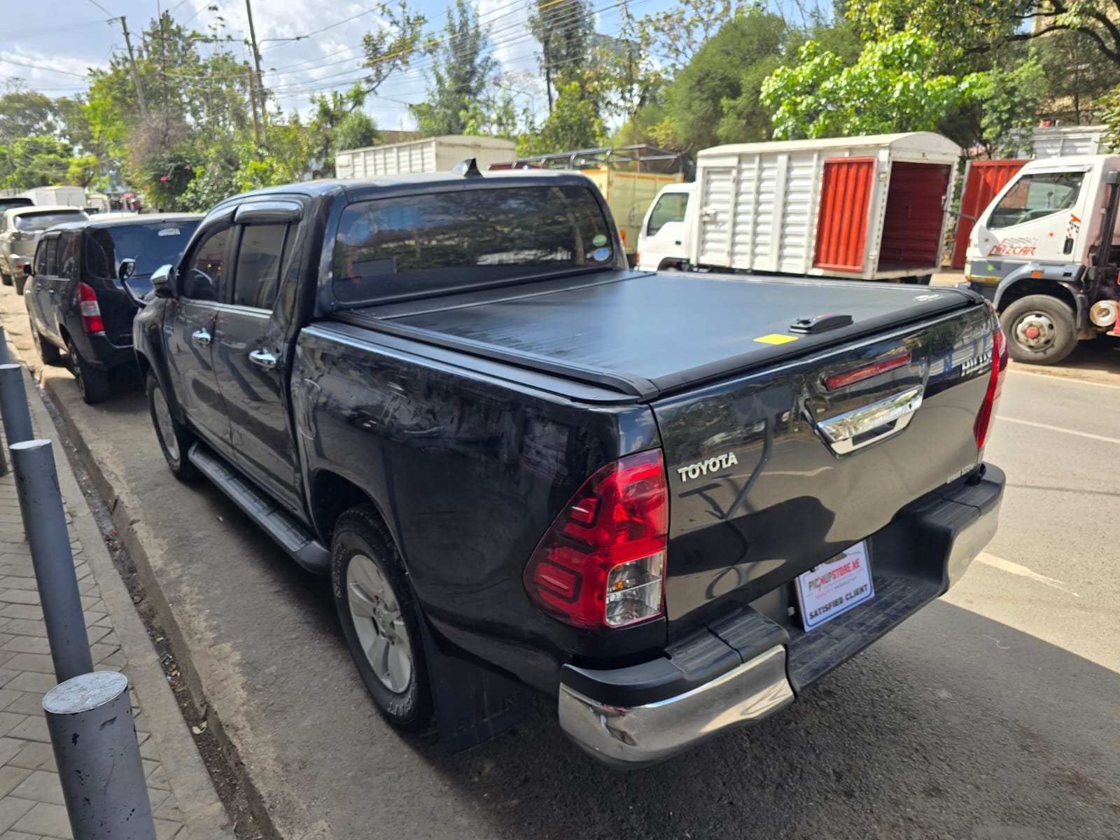 Manual Roller Shutter Toyota Hilux