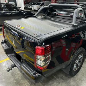 Roller shutter Mitsubishi L200